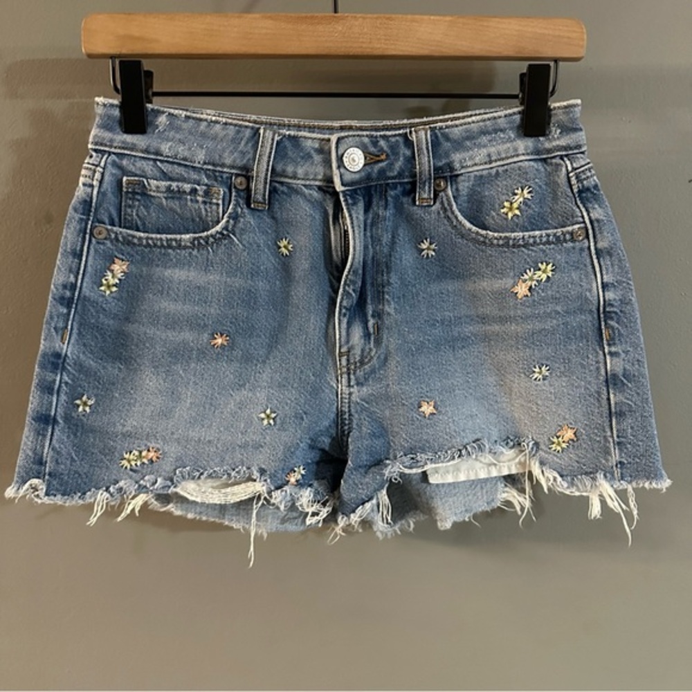 American Eagle Mom‎ Short | AEO | Flower Embroidery Jean Shorts